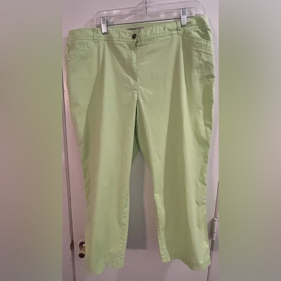 Chico’s Green Capris sz 3 (Chico’s sz XL (16)) - Picture 1 of 7
